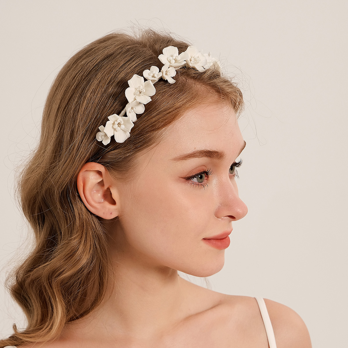 Efily Gelin Beyaz Çiçek Saç Çe - Wedding Arch Flower incelemesi ve fiyatı